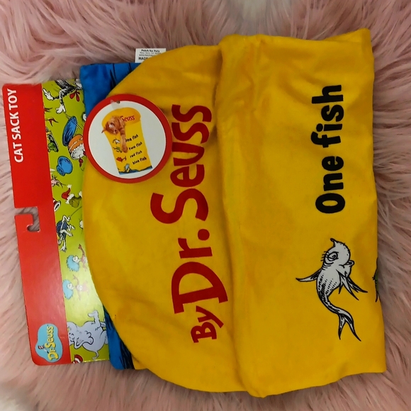 Brand New DR. SEUSS "ONE FISH, TWO FISH, RED FISH, BLUE FISH" CAT SACK TOY - Picture 7 of 7